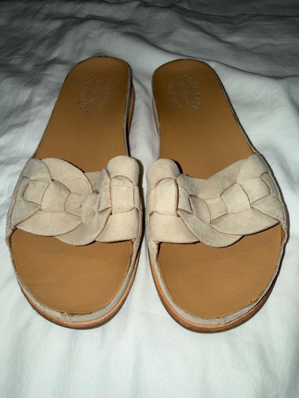 Kork-Ease Dolphin Tan Suede Slide Sandals 8 M BNNT